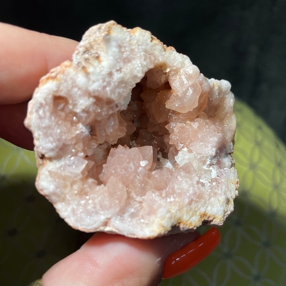 Raw crystal TOP QUALITY- Pink amethyst druzy geode - flower druzy 2.5” GIFT IDEA - Picture 4 of 5
